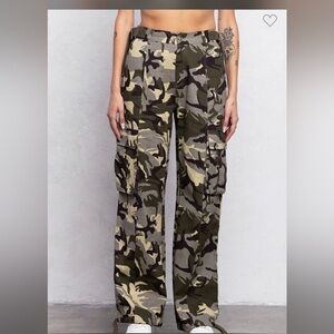 Women's Camouflage Wide Leg Cargo Pants